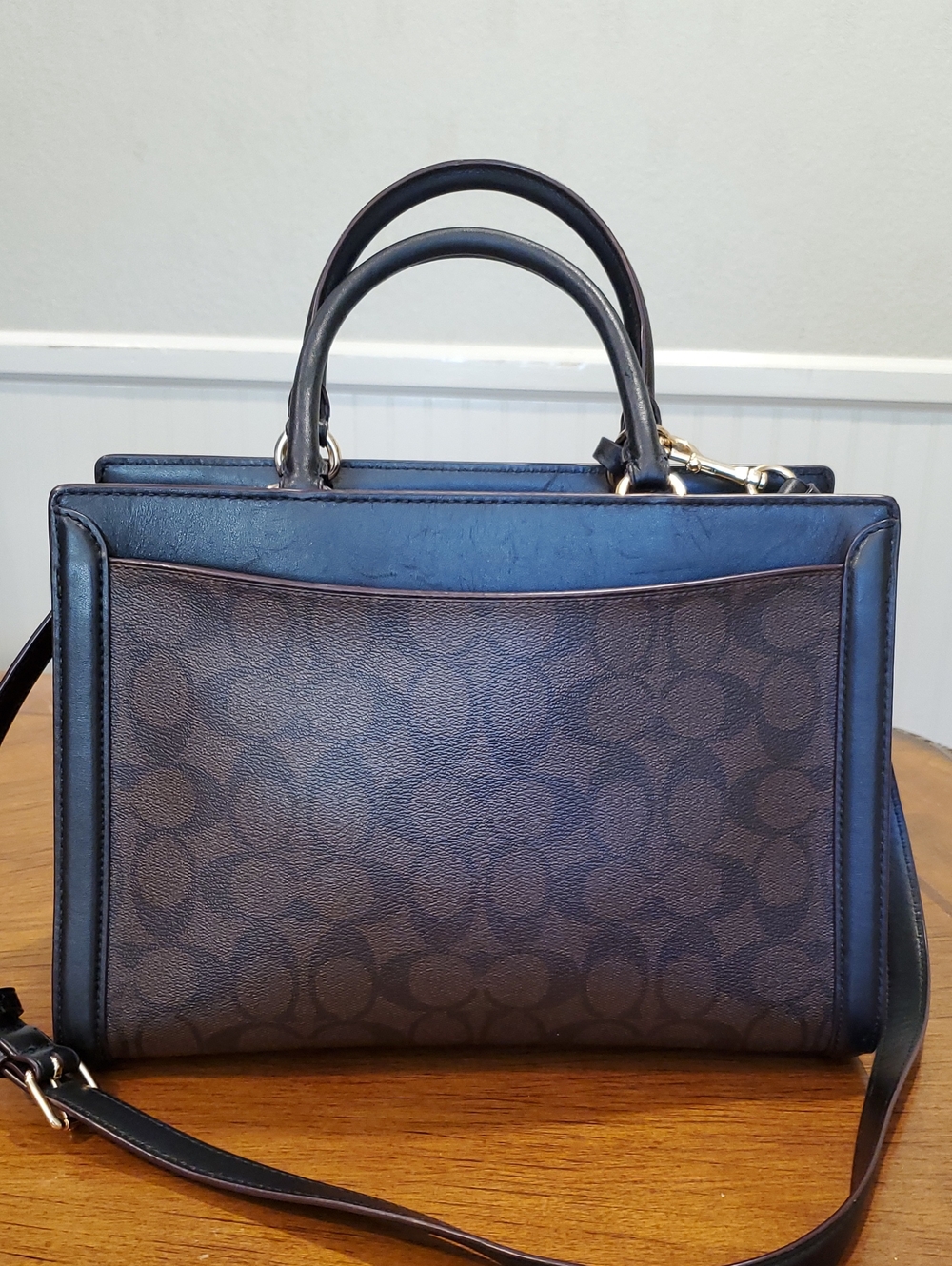 Coach Signature Embroidered Zoe Carryall - Picture 4 of 15
